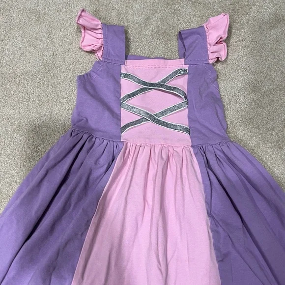 Girls Rapunzel Inspired Dress - EUC 3T - Picture 2 of 3